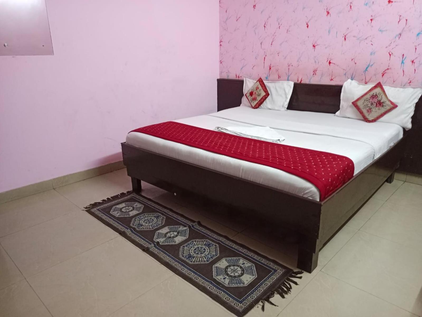 Airport Hotel Pariksheet Inn New Delhi Exteriör bild