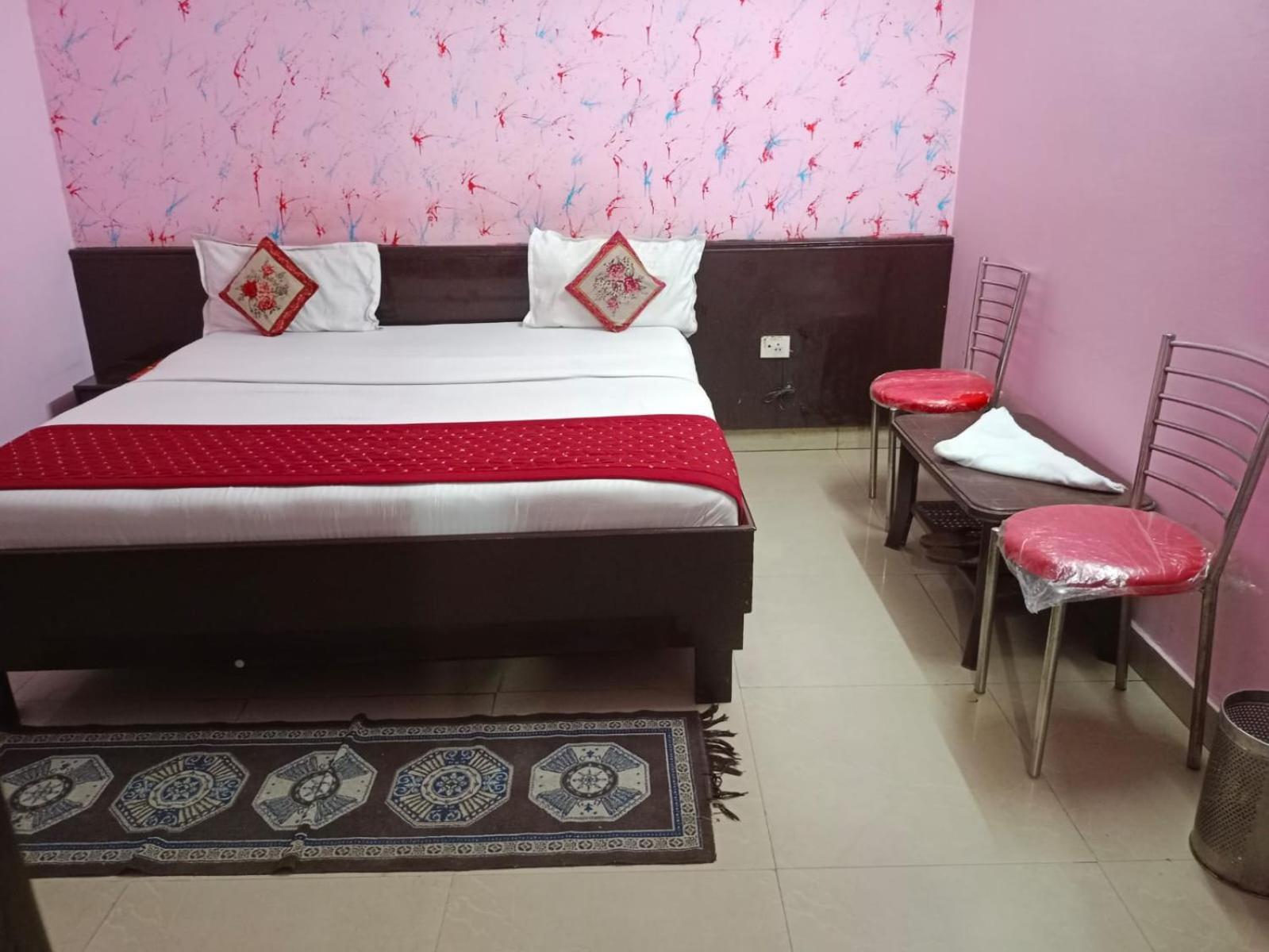 Airport Hotel Pariksheet Inn New Delhi Exteriör bild