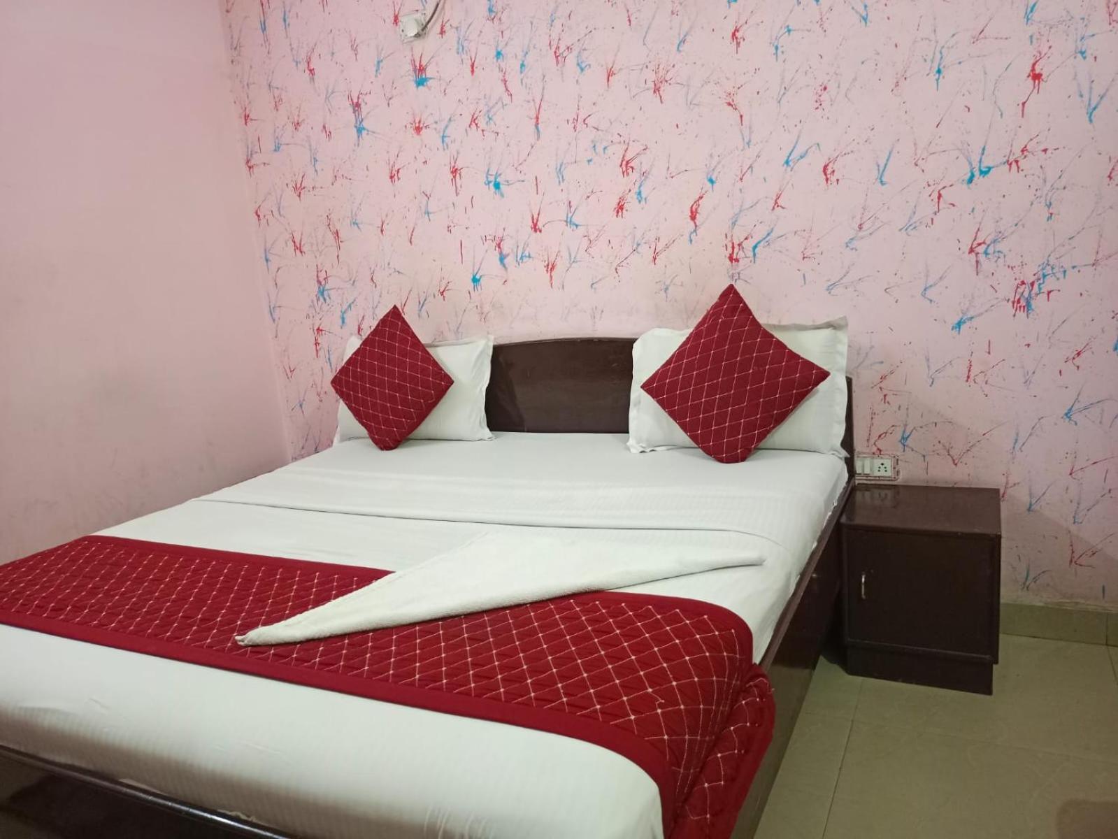 Airport Hotel Pariksheet Inn New Delhi Exteriör bild