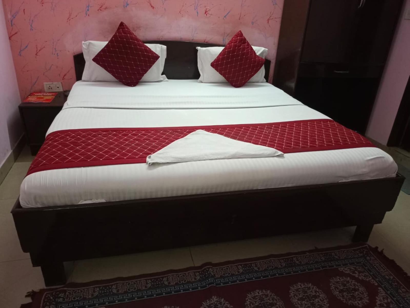 Airport Hotel Pariksheet Inn New Delhi Exteriör bild