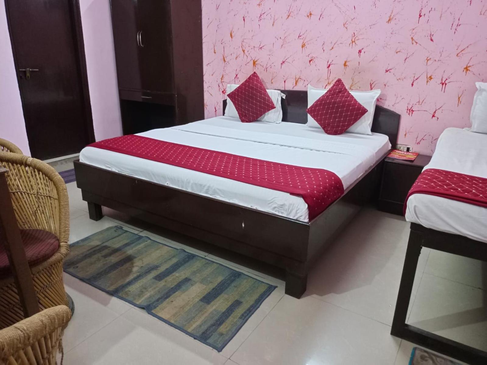 Airport Hotel Pariksheet Inn New Delhi Exteriör bild