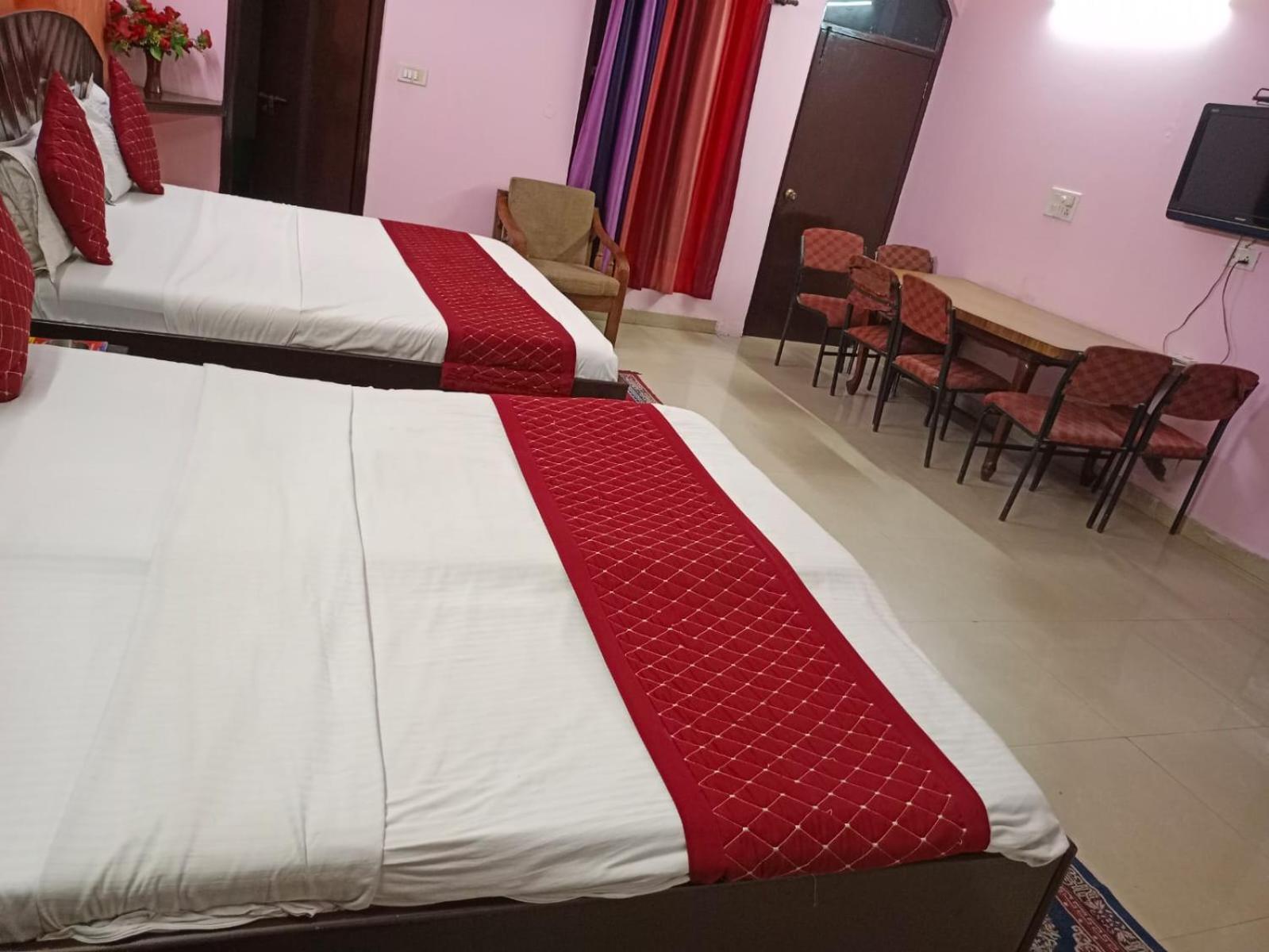 Airport Hotel Pariksheet Inn New Delhi Exteriör bild