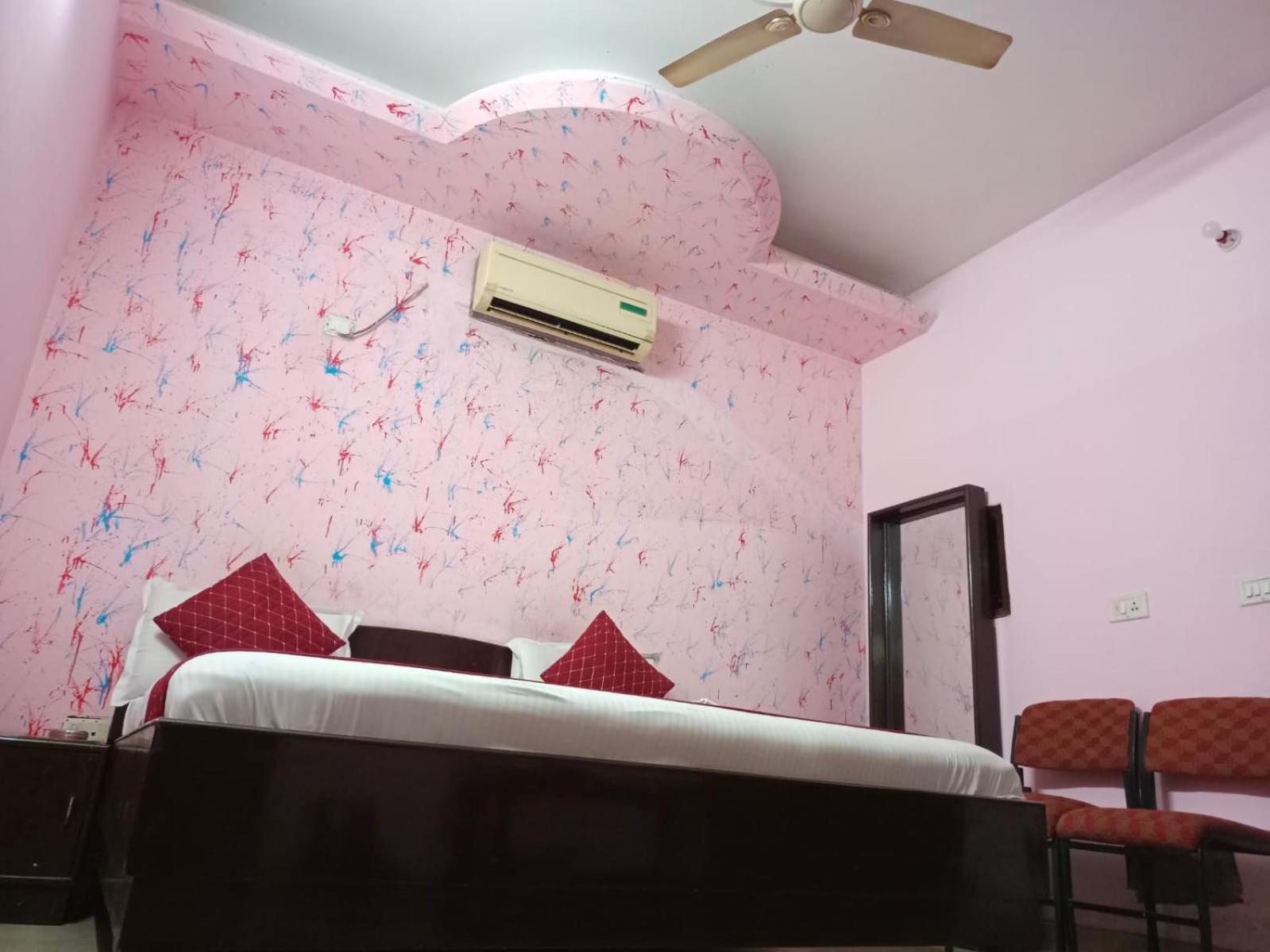 Airport Hotel Pariksheet Inn New Delhi Exteriör bild